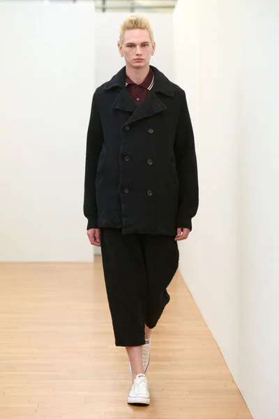 Look 30